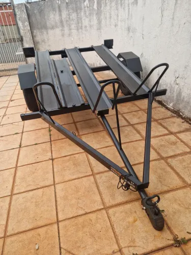 Vende-se carretinha para 3 motos