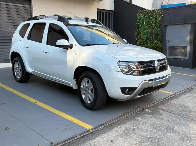 Renault Duster Dynamique 2.0 Hi-flex 16V Aut. 2016