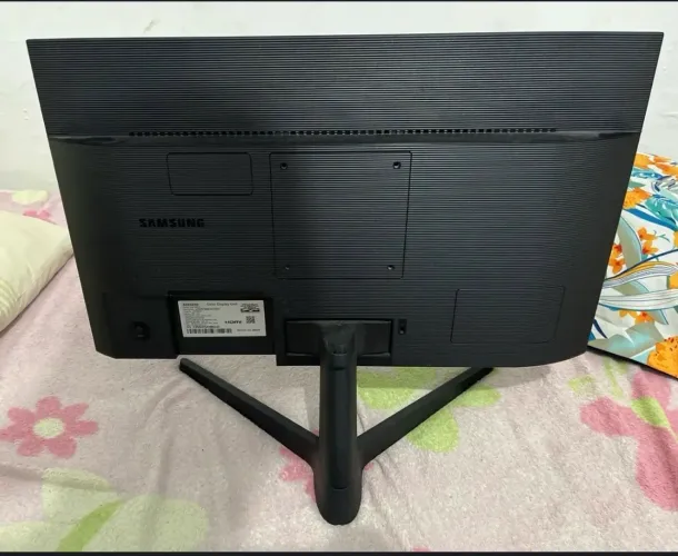 VENDO MONITOR SAMSUNG T350 USADO