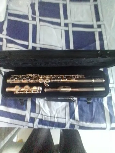VENDE SE UMA FLAUTA NEW YORK