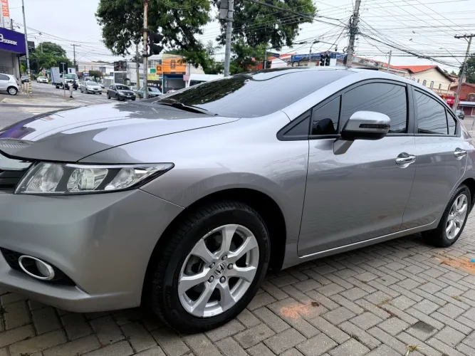 Honda Civic Sedan EXS 1.8/1.8 Flex 16V Aut. 4P 2013