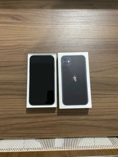 iPhone 11 Preto - Excelente Estado