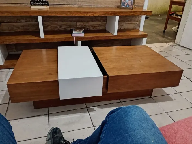 Mesa de centro de madeira