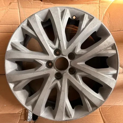 Roda aro 18 Fiat Toro original 