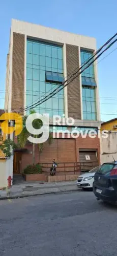 DUAS SALAS COMERCIAIS À VENDA EM VILA VALQUEIRE