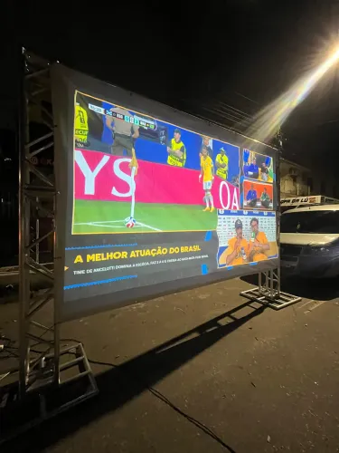 Aluguel TELÃO 3x2m, projetor e som para jogos e eventos