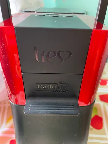 Cafeteira TRÊS CORAÇÕES