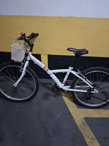 Bicicleta btwin menina -aro 24