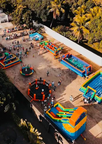 Brinquedos Infláveis para Eventos Casamentos Festas infantis Corporativos e etc