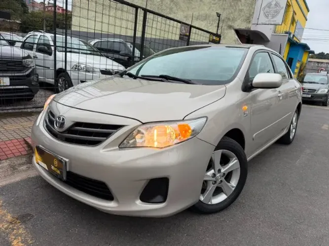 Toyota Corolla GLI 1.8 Flex 16V Aut. 2014