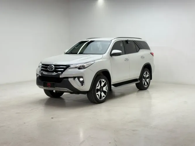 Toyota Hilux SW4 SRX 4X4 2.8 TDI 16V Dies. Aut. 2020