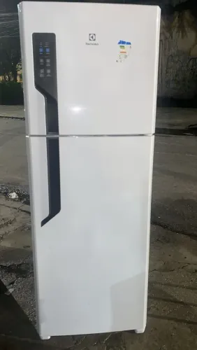 Geladeira Eletrolux Frost Free 480 litros Eficient AutoSense