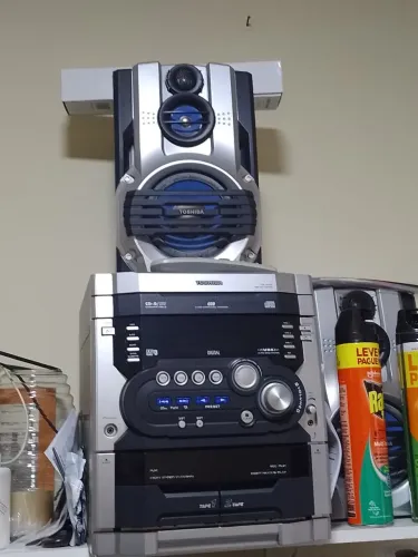 Toca CD e Rádio 