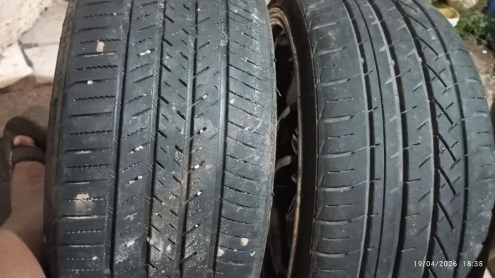 Vendo ou troco par de pneus Ar 17 185/35
