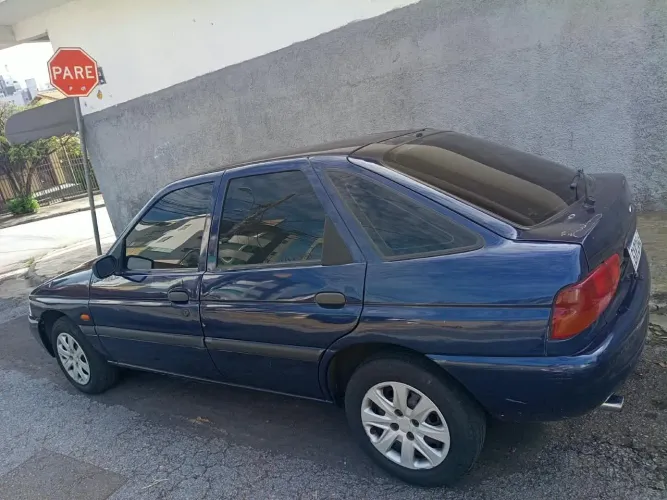 Ford Escort GL 1.8i 16V 4P 1998