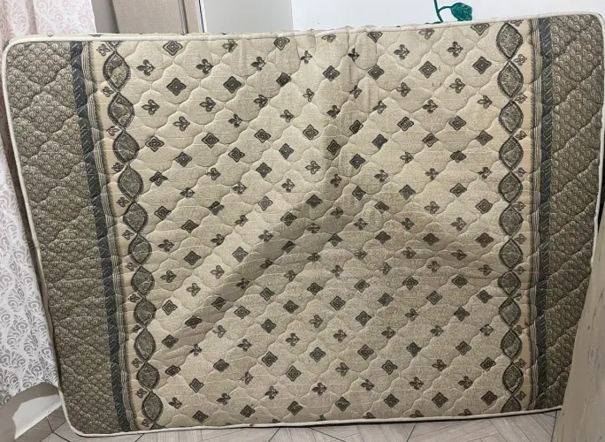 Colchão de casal 