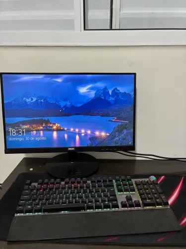 Vendo PC Gamer, acompanha Monitor e Teclado Mecânico.