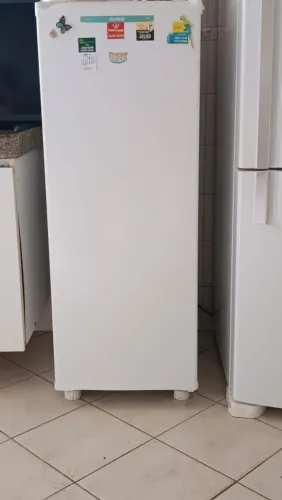 Freezer vertical Consul 