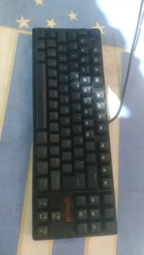 VENDO TECLADO MECÂNICO REDRAGON E MOUSE LOGITECH