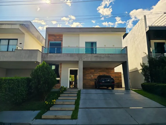 Casa Duplex Passaredo com 3 Suítes, 220m² Sistema Solar Manaus Am