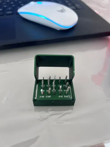 VENDO KIT DE BROCAS PRÓTESE DENTÁRIA