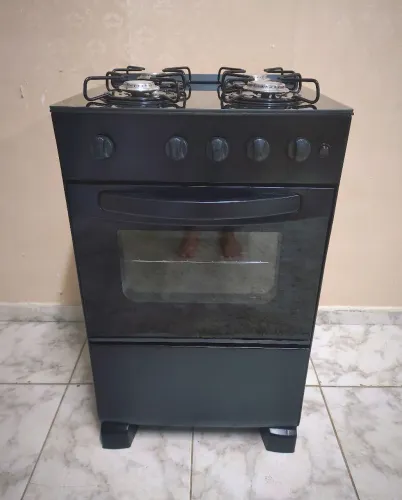 VENDO FOGÃO DE 4 BOCAS MESA DE VIDRO 