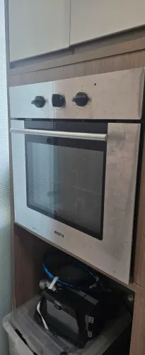 Oportunidade! Forno elétrico TRAMONTINA, 60L. Ótimo para quem trabalha com manutenção.