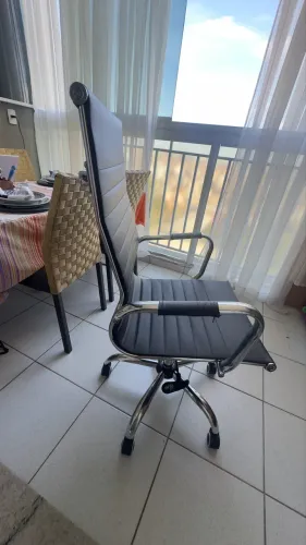 Cadeira Presidente Novinha Oportunidade!!!