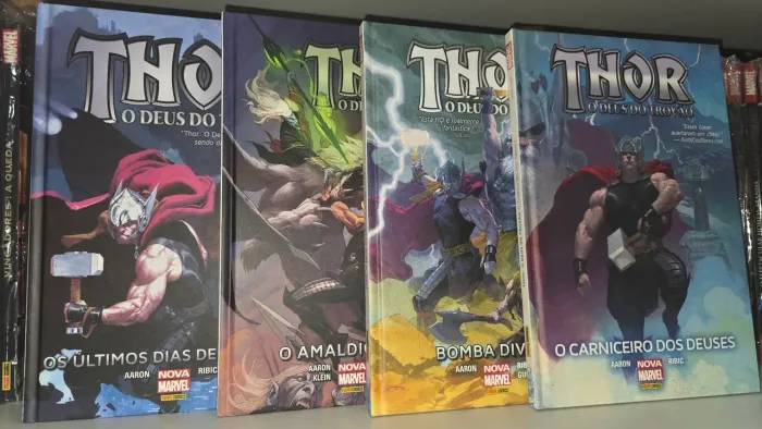 Hqs Capa Dura Thor Nova Marvel