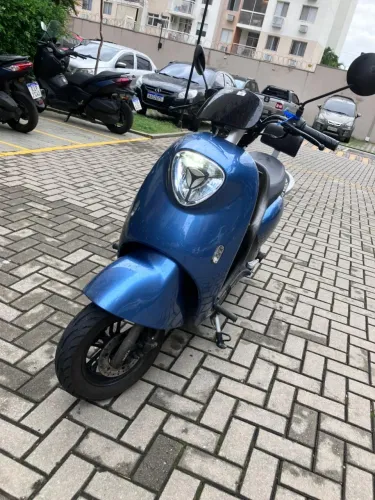 Scooter elétrica M6L yadea