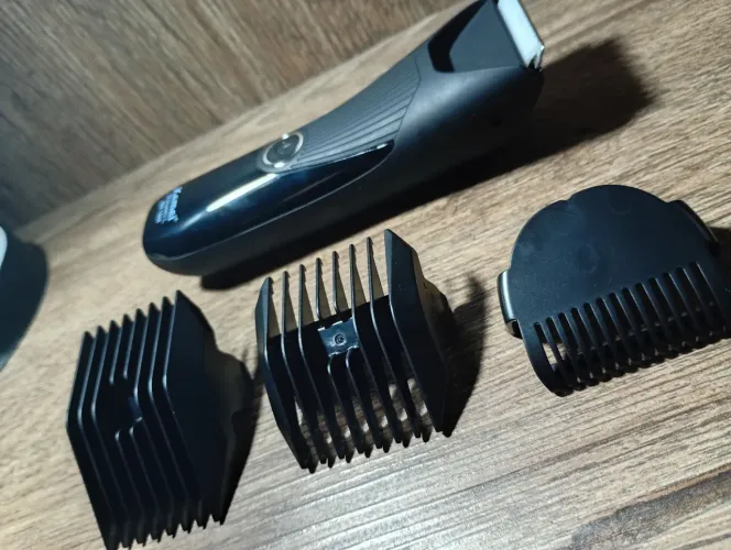Máquina De Cortar Cabelo Kemei Profissional - Nova Na Caixa.