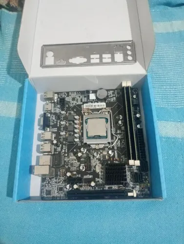 Placa mãe ddr3 H61 com i7 e 16 GB de ram