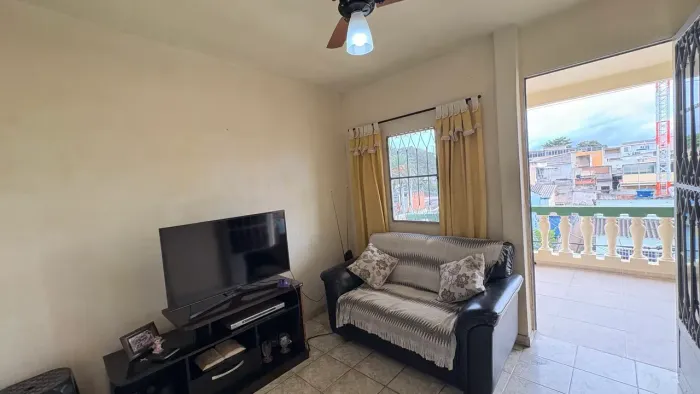 Apartamento com varanda em Irajá - Rio de Janeiro - RJ