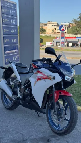 CBR 250r