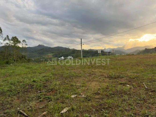 Terreno residencial à venda com 427,51 m² em Guabiruba/SC
