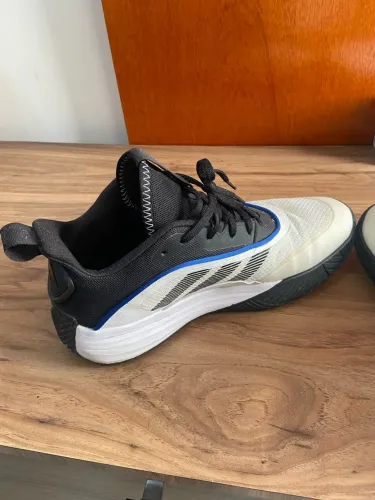 Tênis Adidas Own The Game 3.0