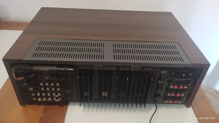Diferença Receiver Sansui 8080