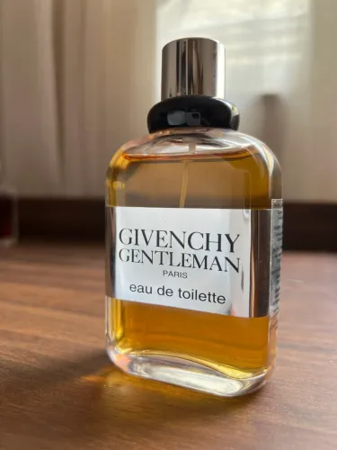 Givenchy Gentleman 1974 Vintage (raro) batch 1997
