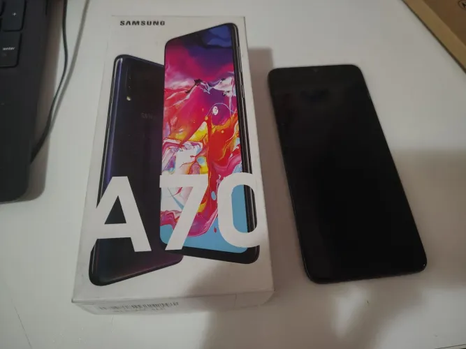 Samsung Galaxy A70 (usado)