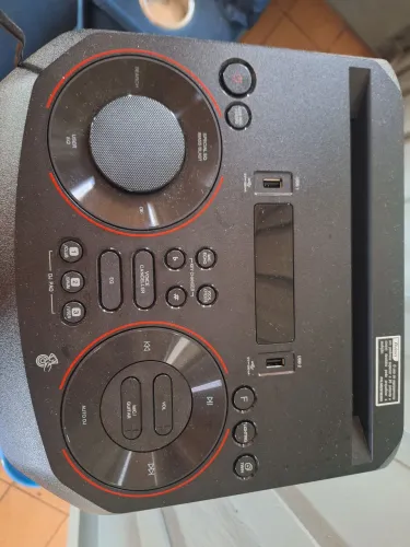 Caixa de som LG XBOOM MODELO RNC9