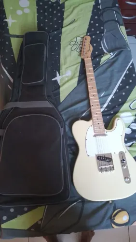 Guitarra Telecaster 