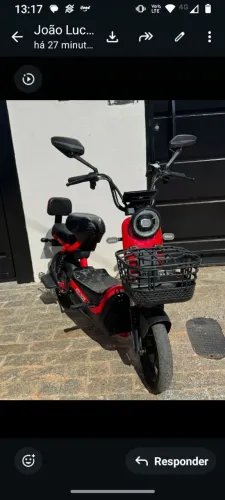 Scooter elétrica 