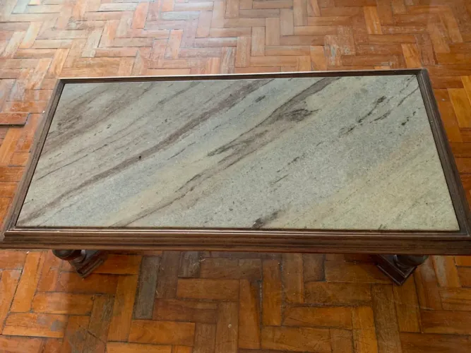 Mesa mármore+ madeira maciça 
