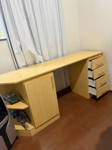 ESCRIVANINHA PARA QUARTO EM ÓTIMO ESTADO