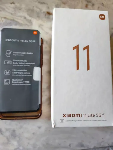 Xiaomi 11 Lite 5G NE versão de 128GB de ROM e 8GB de RAM, na cor Truffle Black