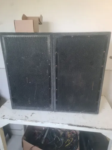 Par de gabinetes JBL