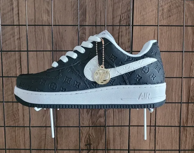 Tenis Nike LV customizado 