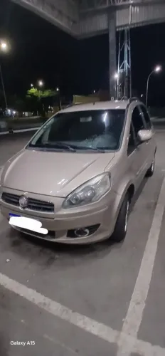 Fiat Idea Attractive 1.4 Fire Flex 8V 5P 2013
