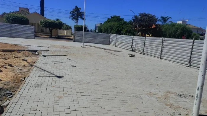 Telha tapume metálica para fechamento em Luis Eduardo Magalhães