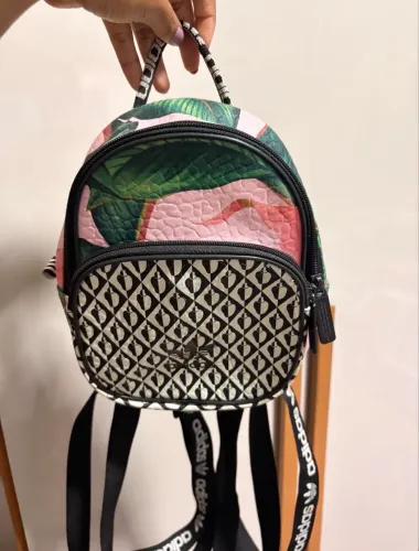 Mini mochila adidas farm